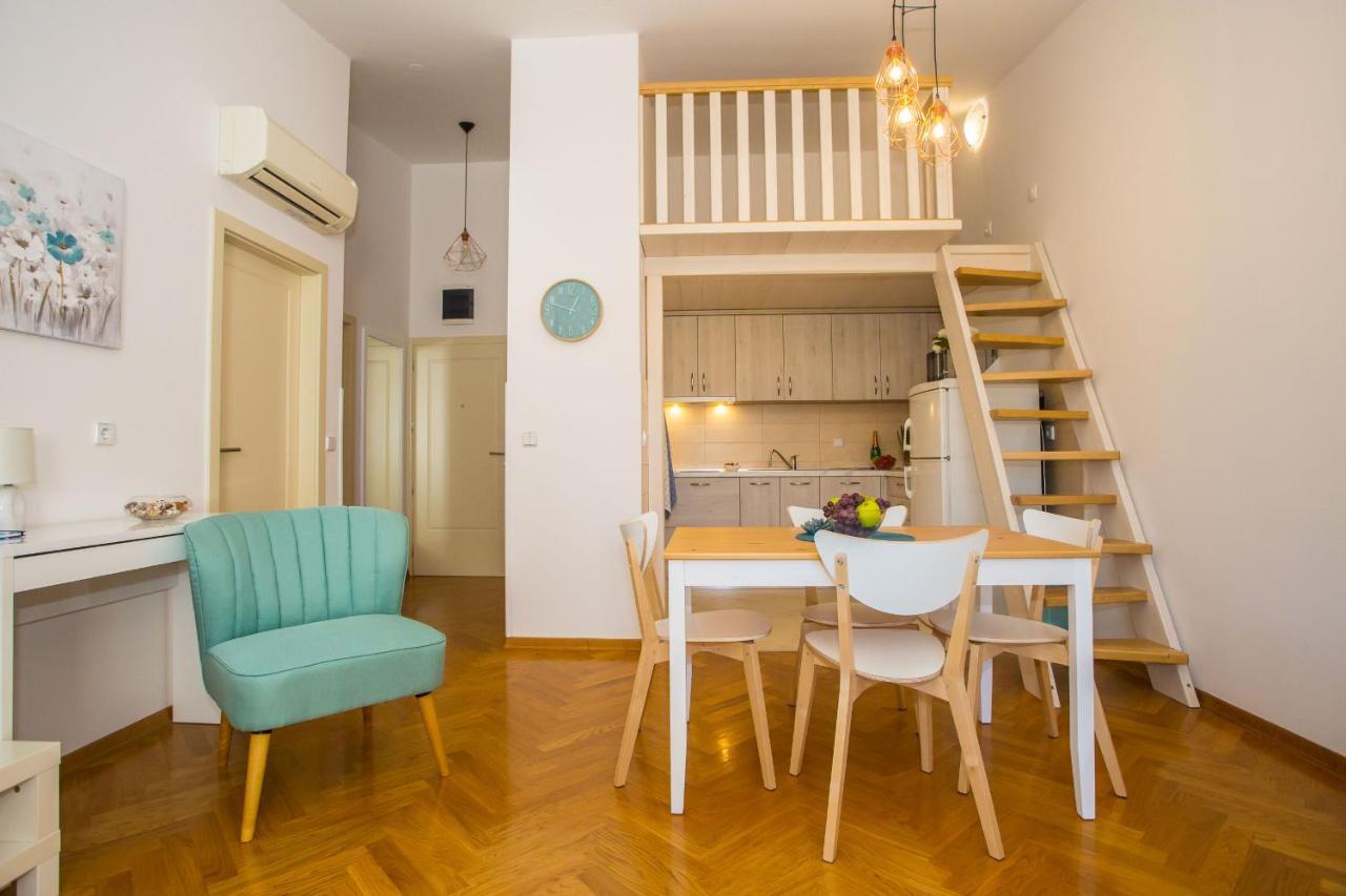Apartment Dora Near Sea And Center With Private Garage Porec Esterno foto