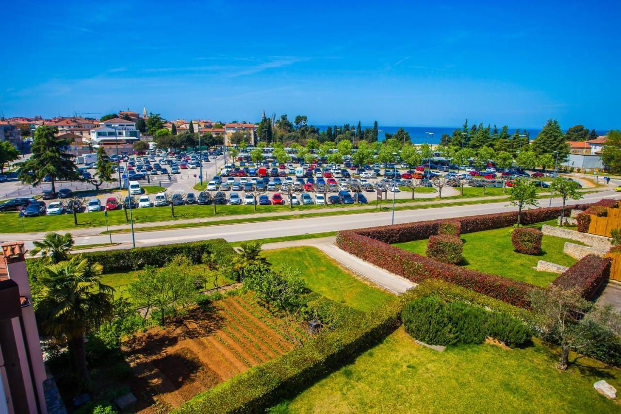 Apartment Dora Near Sea And Center With Private Garage Porec Esterno foto